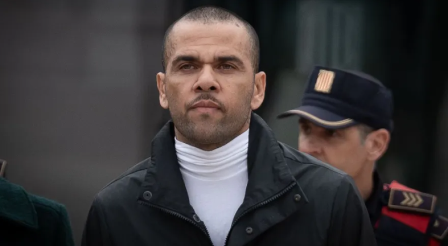 Condenação de Daniel Alves por estupro é anulada na Espanha