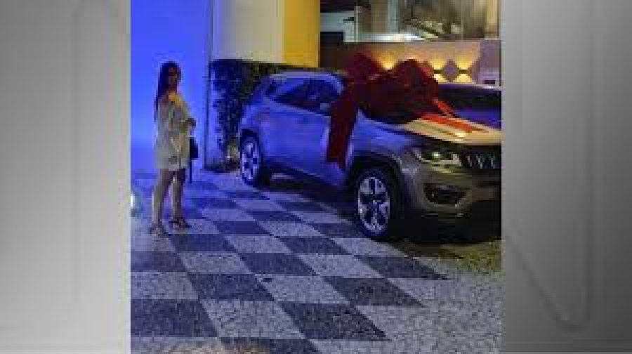 Funcionária ganha carro em sorteio, é demitida e perde prêmio em Santos/SP