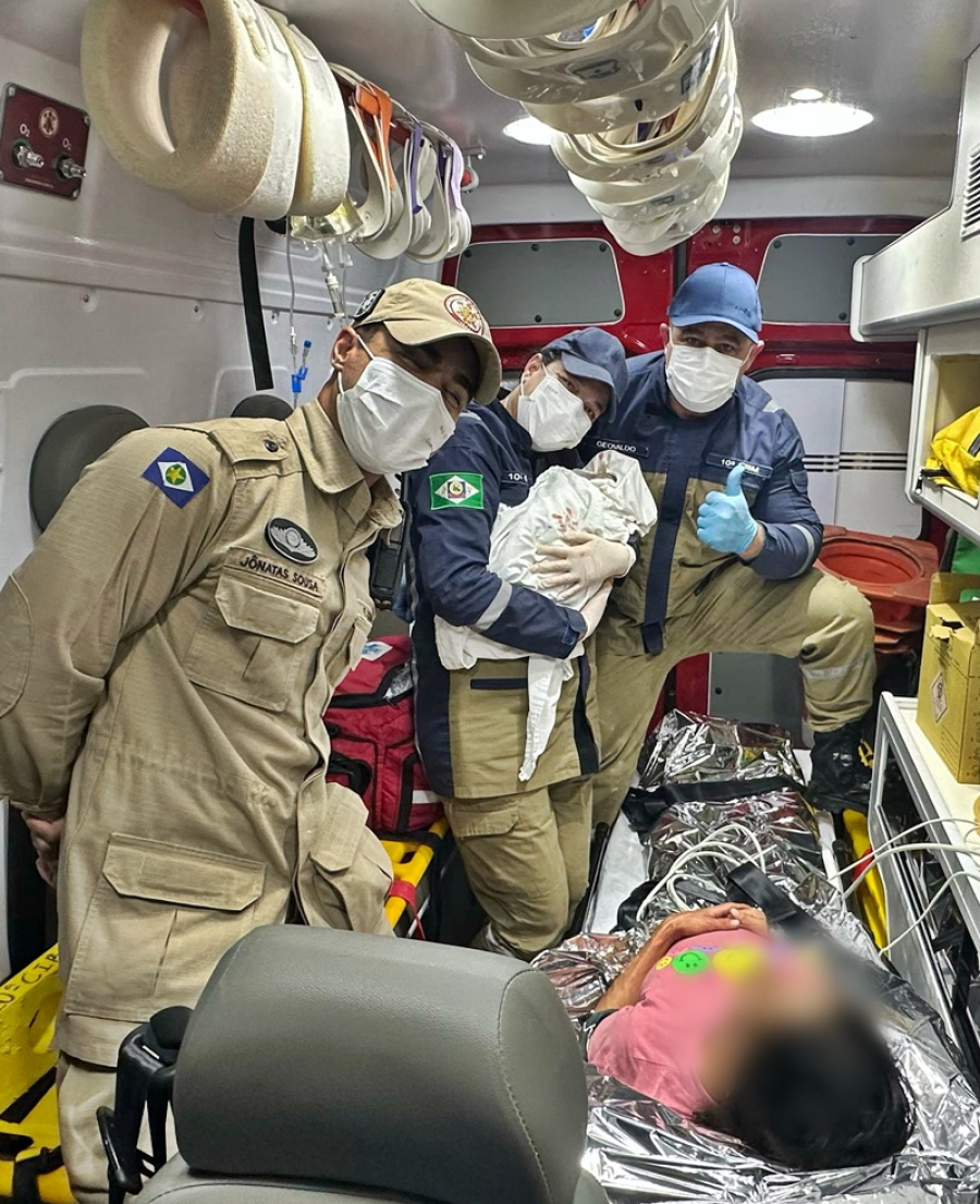 Bombeiros ajudam mulher em parto dentro de casa em Sorriso/MT