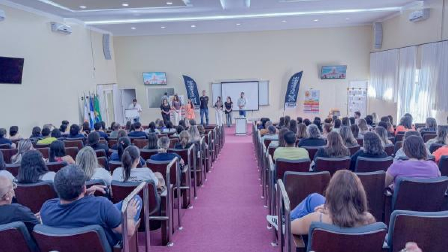 Vereadores participam de capacitação sobre combate ao abuso e exploração sexual de crianças e adolescentes