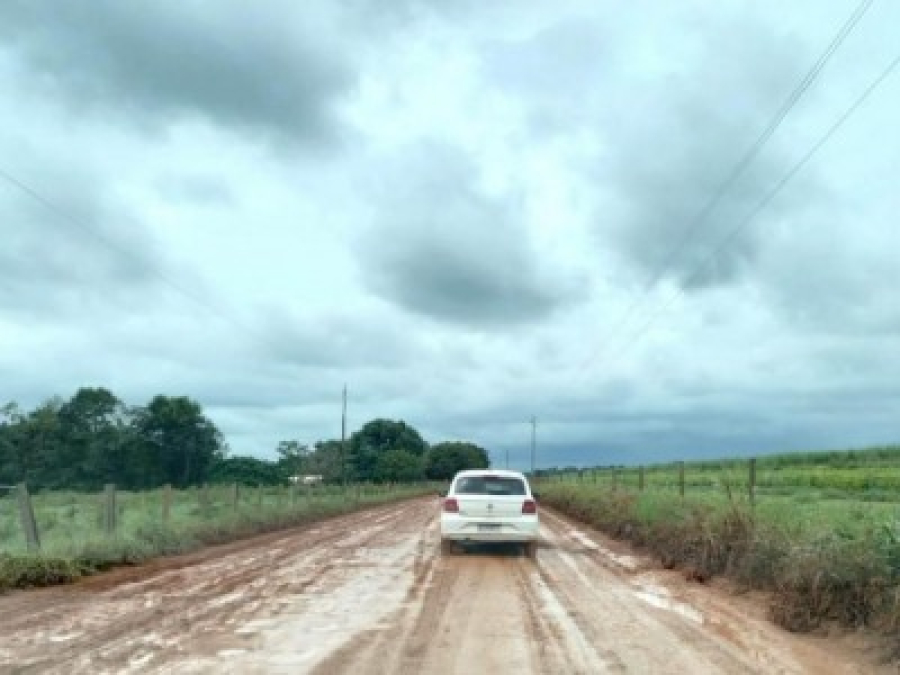 Levantamento técnico e topográfico das estradas vicinais de assentamento é solicitado por vereador