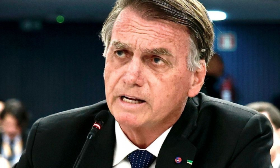 Advogados de Bolsonaro tentaram influenciar defesa de Cid durante investigação, diz defesa de tenente-coronel