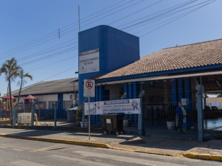 Vereadora pede climatizadores em quadra de esportes de escola municipal do Benjamin Raiser